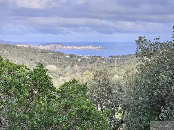 Finca rústica de 0,18 ha en venta en Platja d´aro, Girona