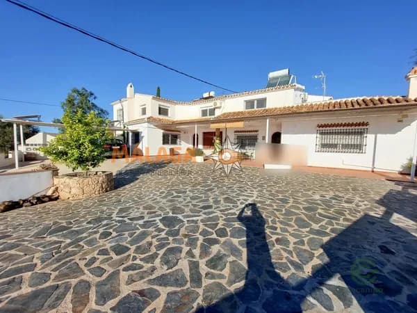 Finca rústica de 1 ha en venta en Málaga