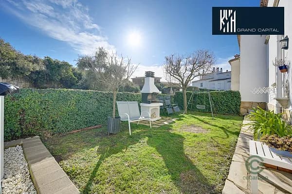 Casa de 0,0312 ha en venta en Girona, Girona