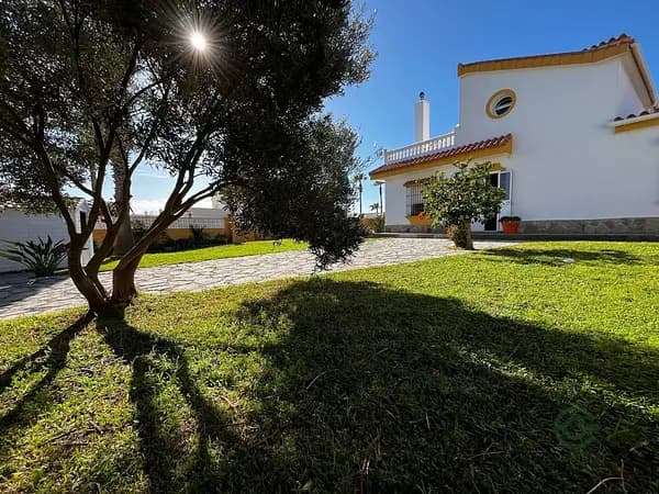 Casa de 0,06 ha en venta en Algeciras, Cadiz