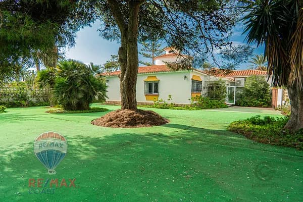 Casa de 0,086 ha en venta en Torrox, Malaga