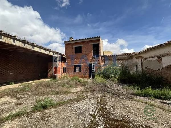 Terreno urbano de 0,03 ha en venta en Valdepeñas, Ciudad real