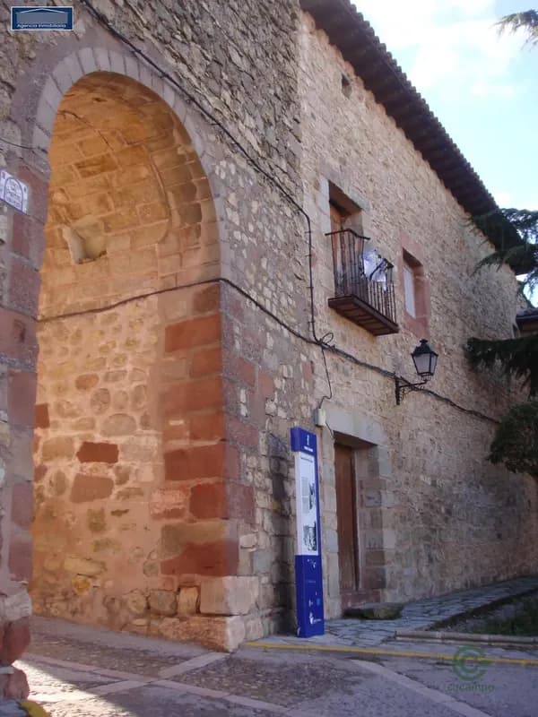 Casa de 0,0272 ha en venta en Siguenza, Guadalajara
