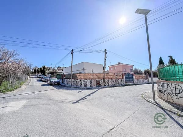 Casa de 0,0642 ha en venta en Otura, Granada