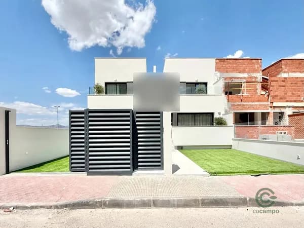 Casa de 0,0101 ha en venta en Cox, Alicante