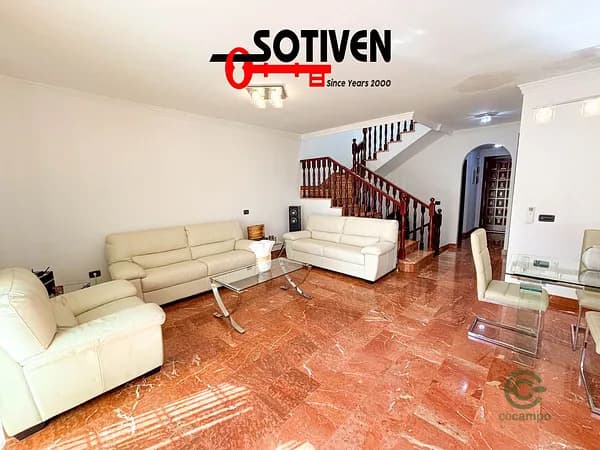 Casa de 0,036 ha en venta en Adeje, Sta.cruz tener.