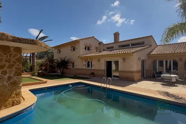 Finca rústica de 0,4 ha en venta en Los nietos, Murcia