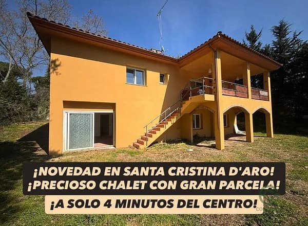 Casa de 0,1 ha en venta en Girona