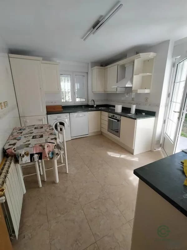 Casa de 0,0312 ha en venta en Burgos, Burgos