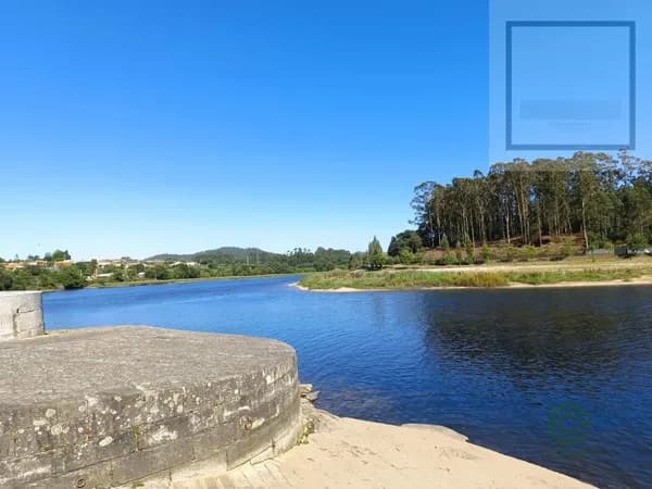 Terra urbana de 1 ha para venda em Braga