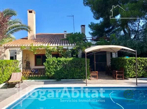 Casa de 0,25 ha en venta en L'alcora, Castellon