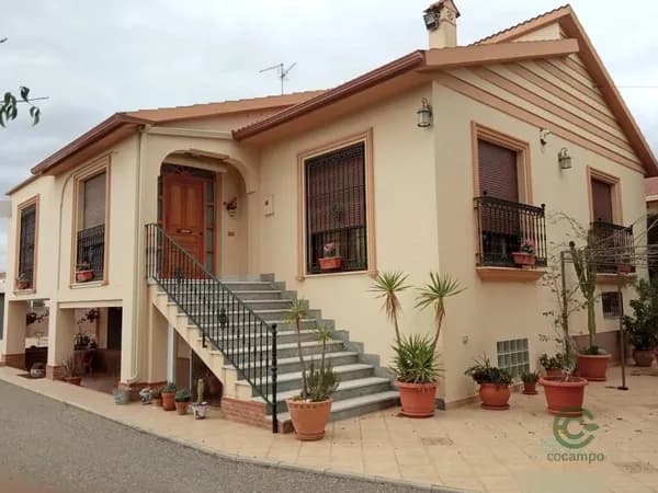 Casa de 0,0639 ha en venta en Lorca, Murcia