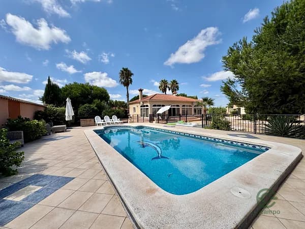 Casa de 0,1994 ha en venta en Dolores, Alicante