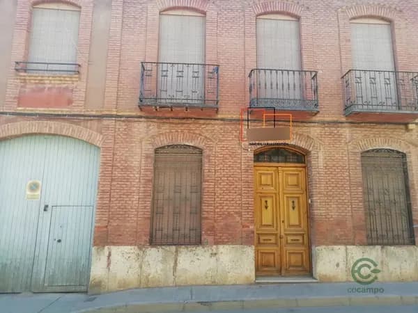 Casa de 0,11 ha en venta en Valdepenas, Ciudad real