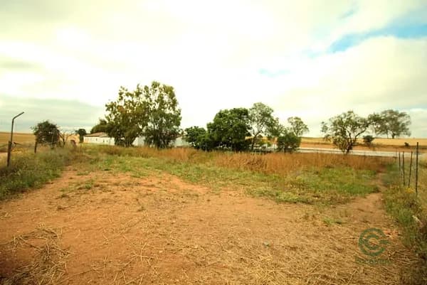 Terreno urbano de 0,1 ha en venta en Badajoz, Badajoz