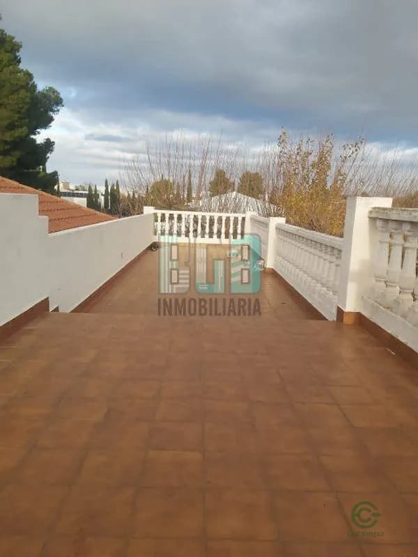 Terreno urbano de 0,3 ha en venta en Albacete, Albacete