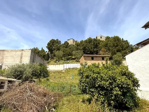 Terreno urbano de 0,0717 ha en venta en Monda, Malaga