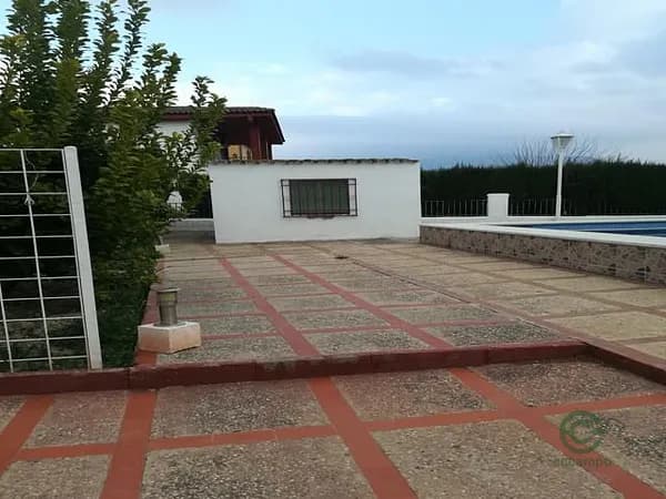 Finca rústica de 0,38 ha en venta en Jaén