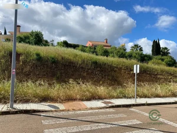 Terreno urbano de 0,0728 ha en venta en Badajoz, Badajoz
