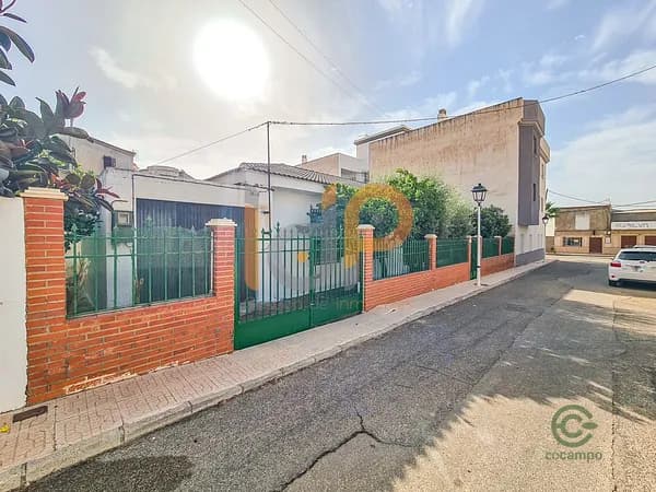 Casa de 0,04 ha en venta en Zurgena, Almeria