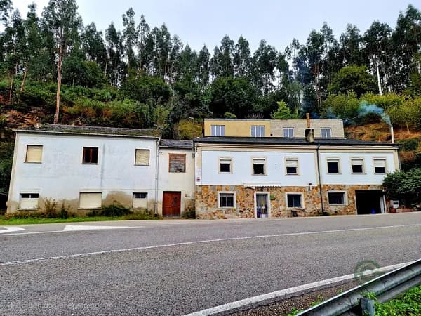 Casa de 1,46 ha en venta en Ribadeo, Lugo