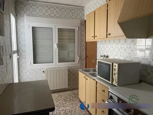 Casa de 0,0251 ha en venta en Caudete, Albacete