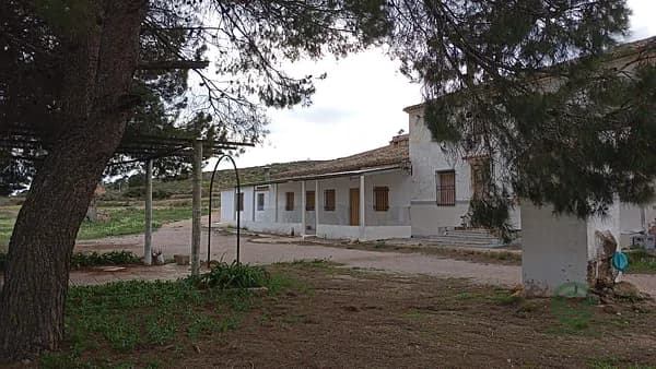 Finca rústica de 36,74 ha en venta en Yecla, Murcia