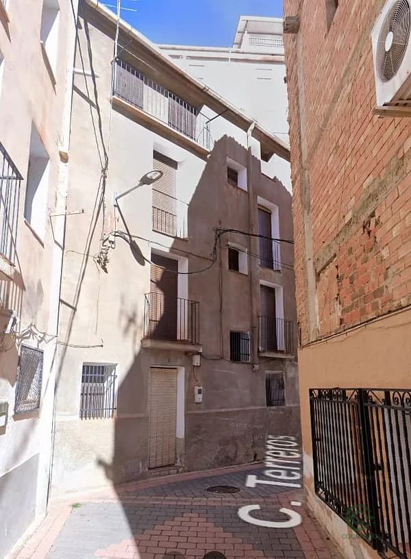 Casa de 0,0236 ha en venta en Bogarra, Albacete