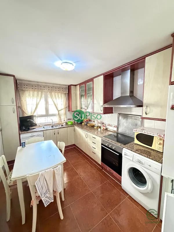 Casa de 0,0243 ha en venta en Yeles, Toledo