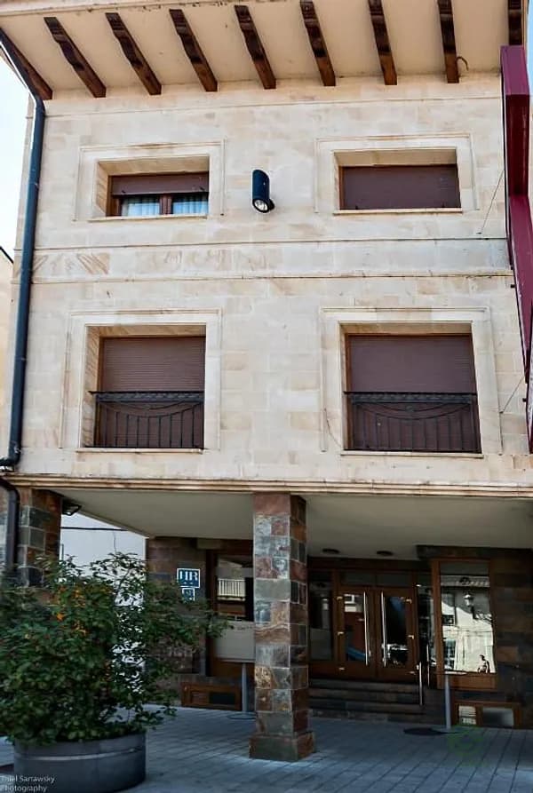 Terreno urbano de 0,077 ha en venta en Cervera de pisuerga, Palencia