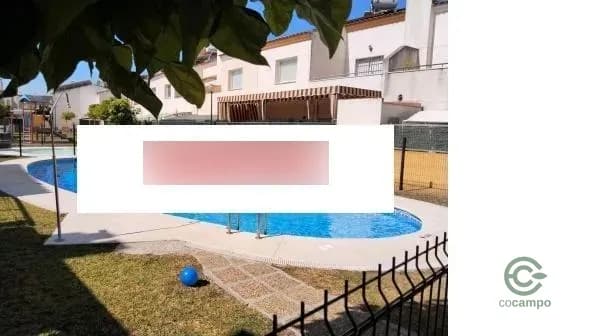 Casa de 0,0154 ha en venta en Coria del río, Sevilla