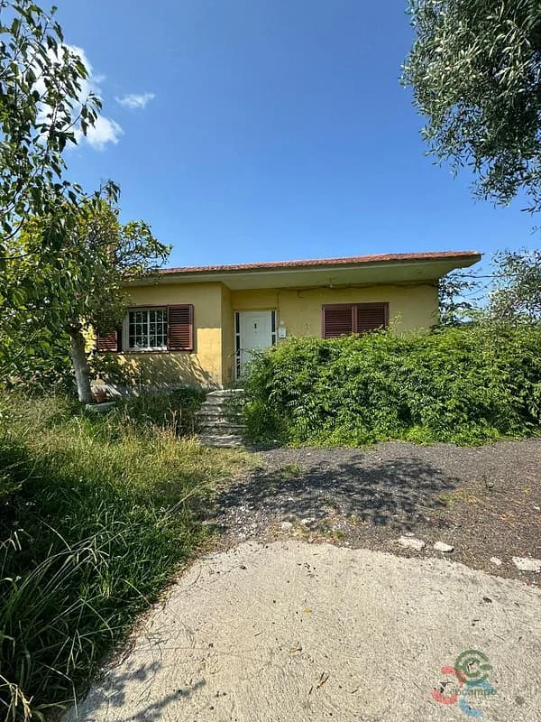 Finca rústica de 0,1733 ha en venta en Portas, Pontevedra