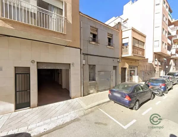 Terreno urbano de 0,0089 ha en venta en Alicante