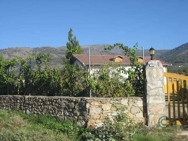 Finca rústica de 5,8 ha en venta en Casas del monte, Caceres
