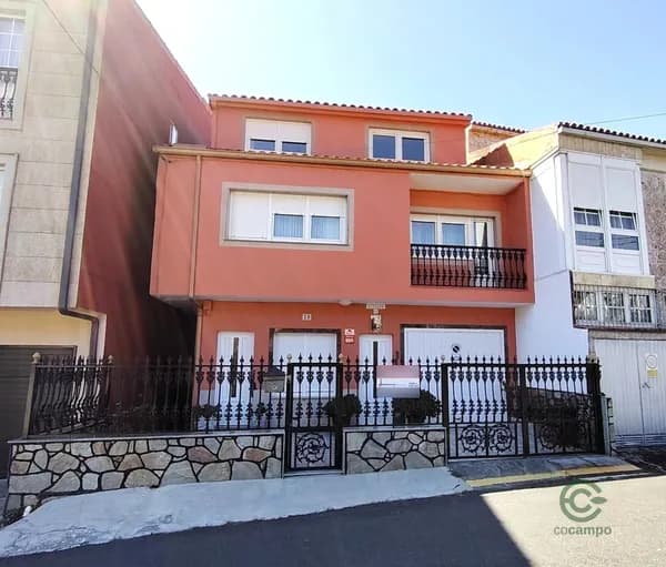 Casa de 0,0446 ha en venta en La coruña