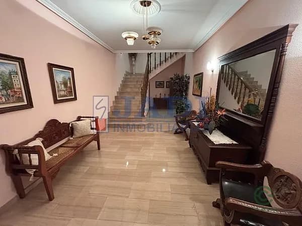 Casa de 0,039 ha en venta en Valdepeñas, Ciudad real