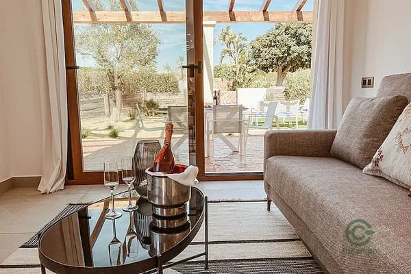 Casa de 0,0135 ha per a venda a Almeria