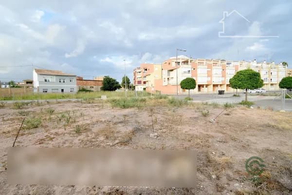 Terreno urbano de 0,0335 ha en venta en Burriana, Castellon