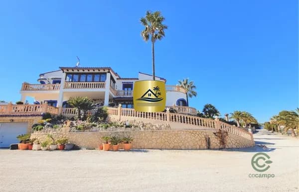 Casa de 0,37 ha en venta en Moraira, Alicante