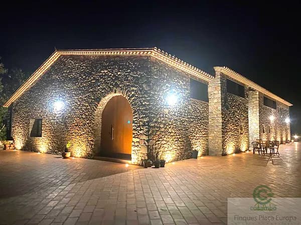 Finca de recreo de 3,521 ha en venta en Girona, Girona