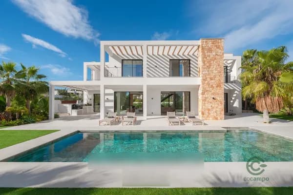 House of 0,11 ha for sale in Balearic islands