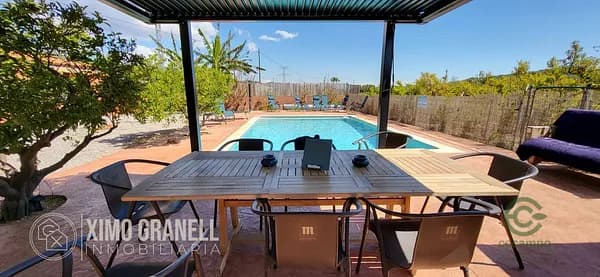 Finca rústica de 0,81 ha en venta en Valencia