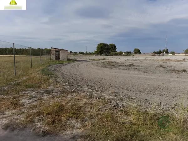 Finca agrícola de 0,72 ha en venta en Albacete, Albacete