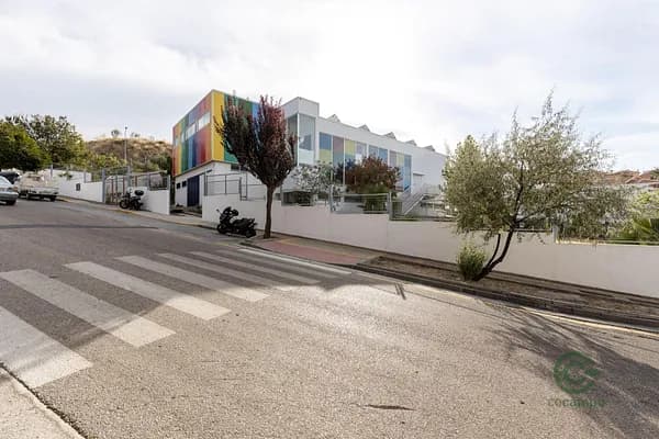 Terreno urbano de 0,1602 ha en venta en Jun, Granada