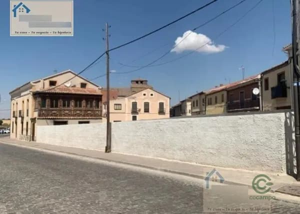 Terreno urbano de 0,0708 ha en venta en Arévalo, Ávila