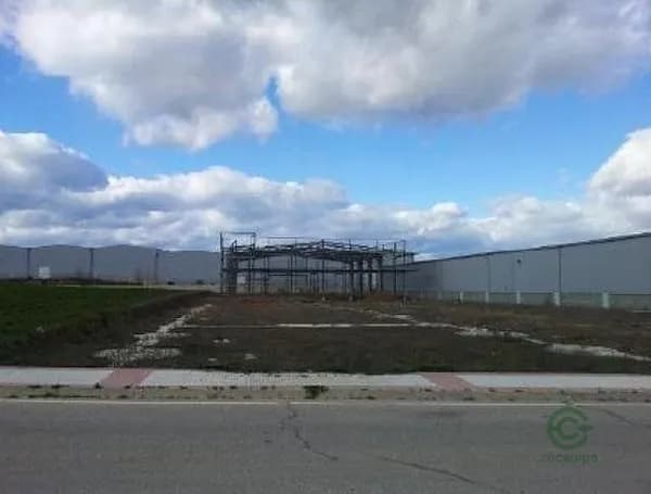 Nave industrial de 0,3292 ha en venta en Fontanar, Guadalajara