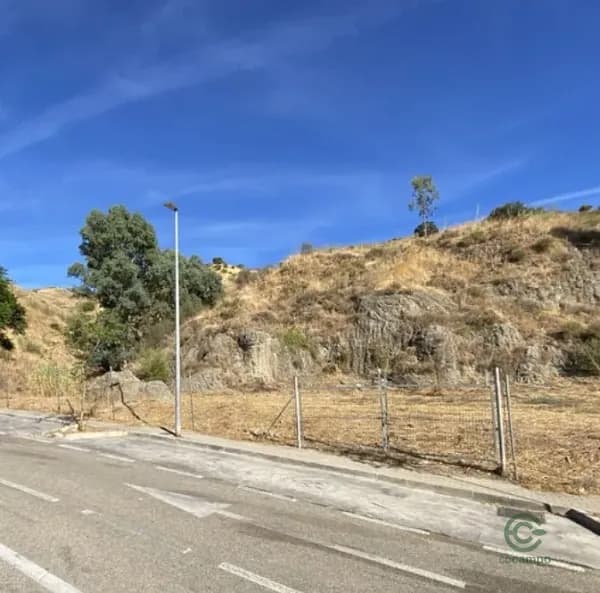 Terreno urbano de 0,1 ha en venta en Málaga