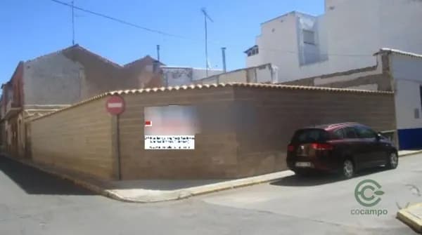 Terreno urbano de 0,0238 ha en venta en Valdepeñas, Ciudad real