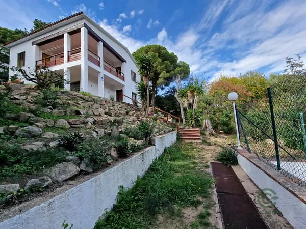 Casa de 0,0746 ha en venta en Girona, Girona