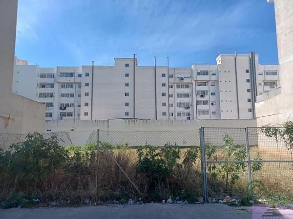 Terreno urbano de 0,25 ha en venta en Burriana, Castellón